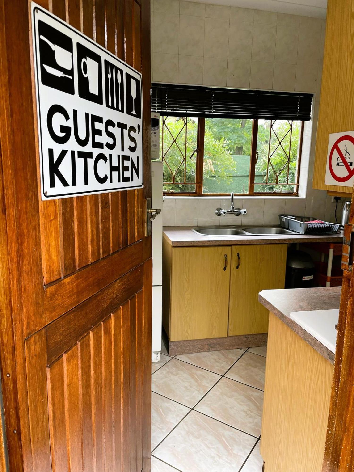 Celtis Lane Guest House Boksburg Buitenkant foto