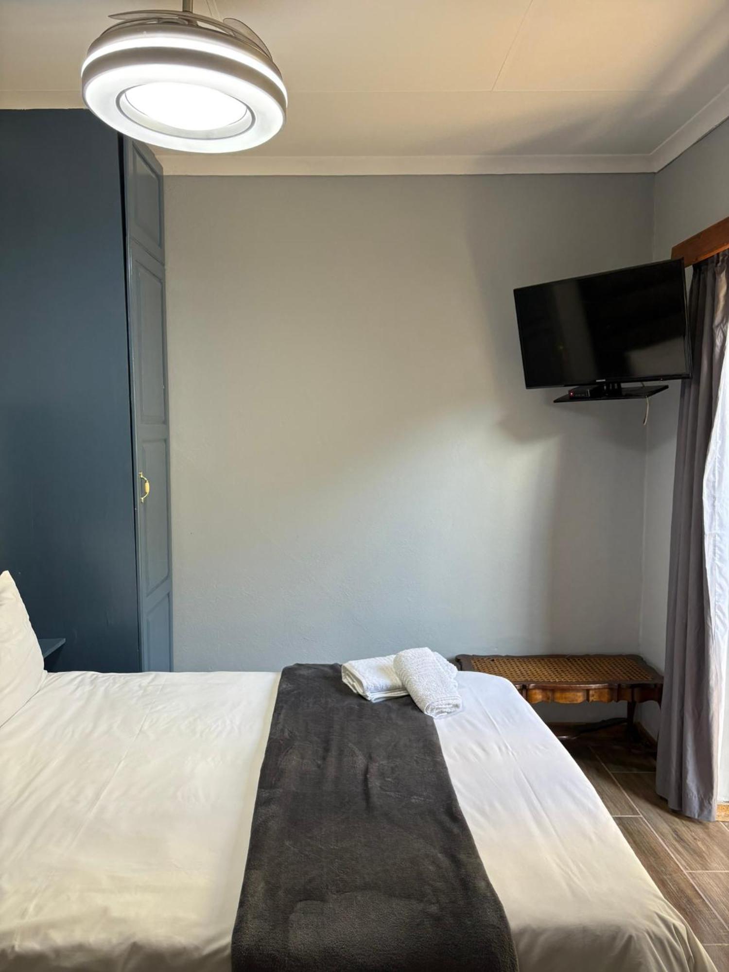 Celtis Lane Guest House Boksburg Buitenkant foto